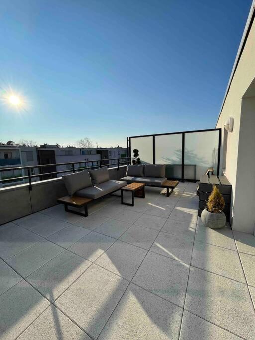 Appartement T2 Neuf - Grande Terrasse De 25M2 Saint-Priest  Exterior foto